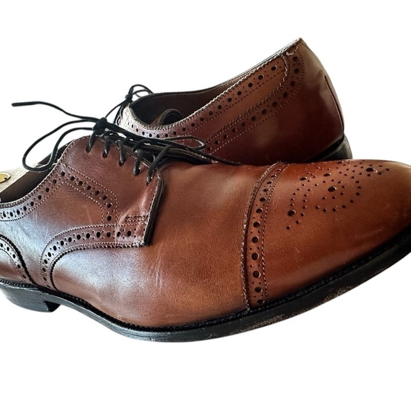 Allen Edmonds Classic Brown Leather Oxford’s Men\'s Shoes - Sanford . 11.5 D main image 2